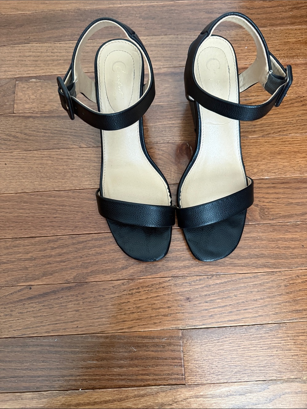 Moving Comfort Black Open-Toe Ankle-Strap Sandals